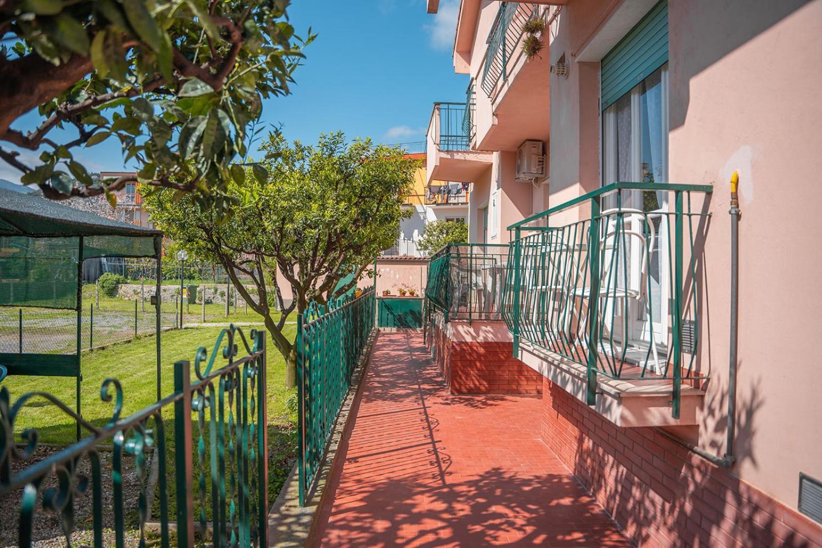 Casa Vacanze Ferrando Pietra Ligure Exteriör bild