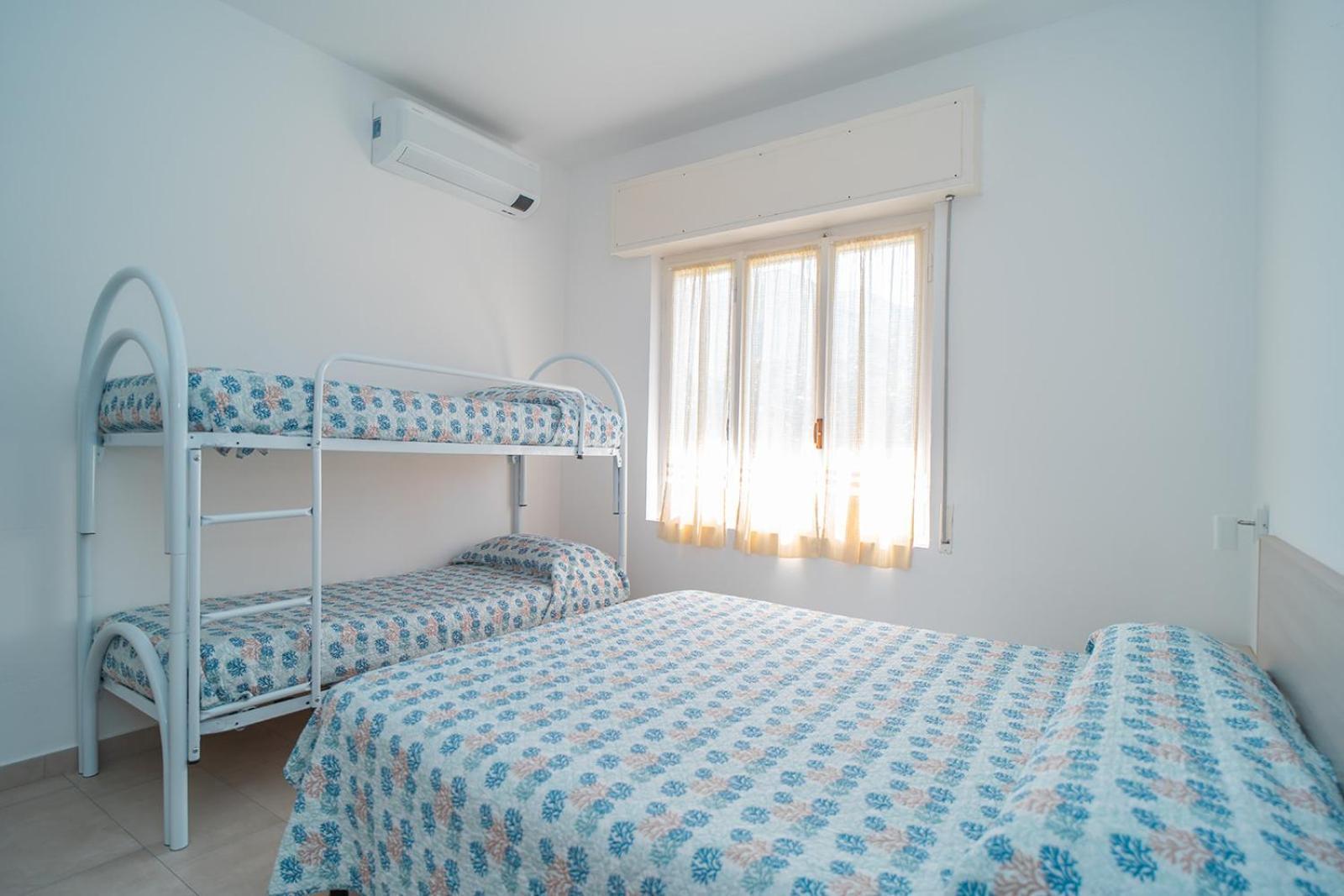 Casa Vacanze Ferrando Pietra Ligure Exteriör bild